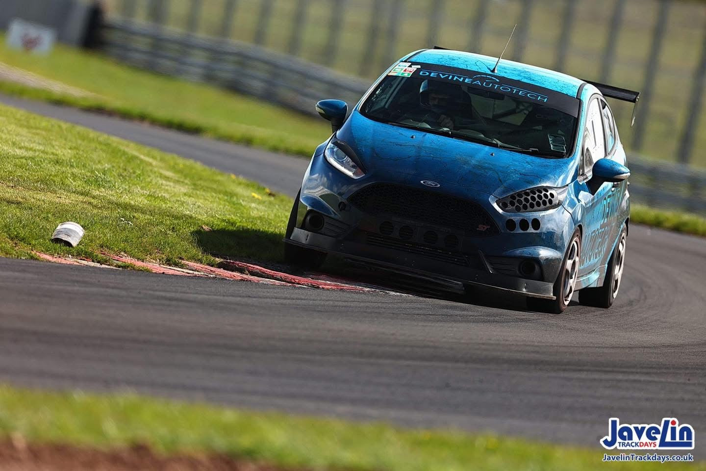 Devine Autotech Sunstrip